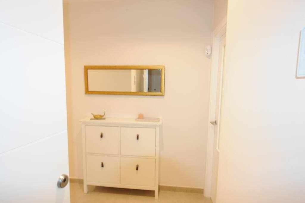 Estupendo Piso Nuevo En Playa Victoria Apartment Cadiz Luaran gambar
