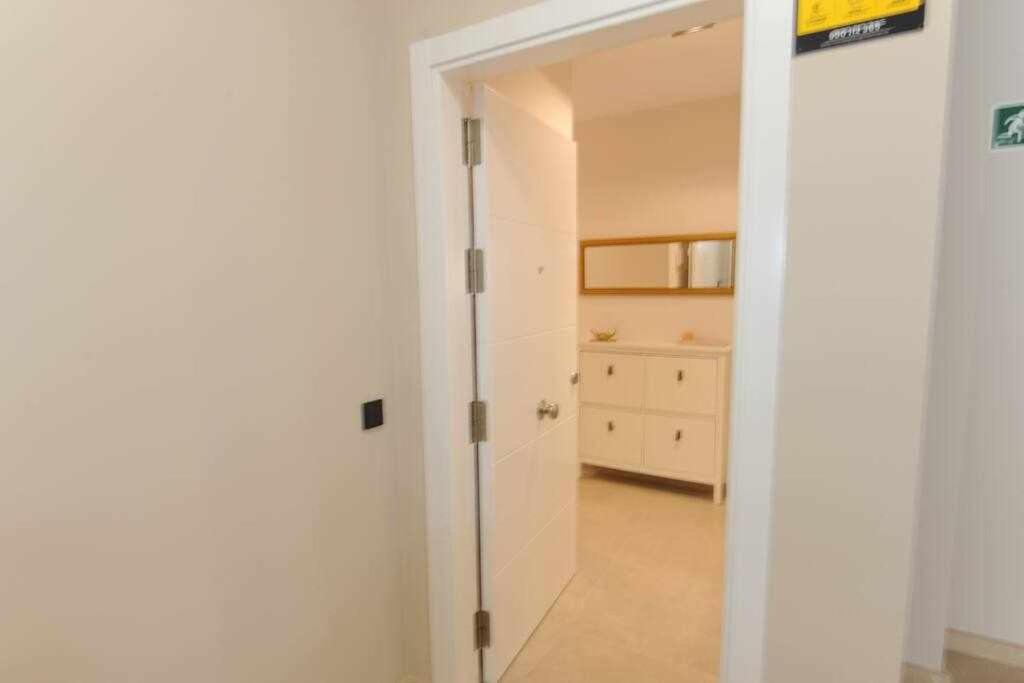 Estupendo Piso Nuevo En Playa Victoria Apartment Cadiz Luaran gambar