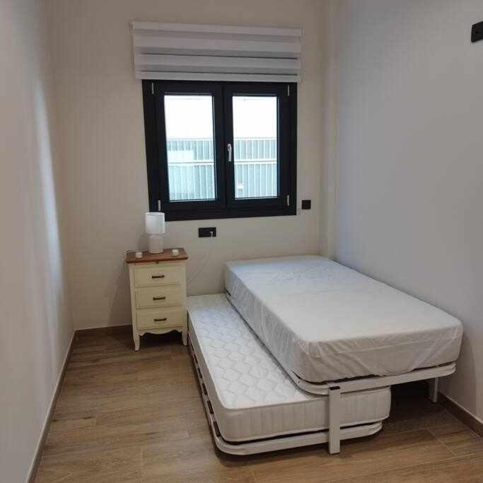 Estupendo Piso Nuevo En Playa Victoria Apartment Cadiz Luaran gambar